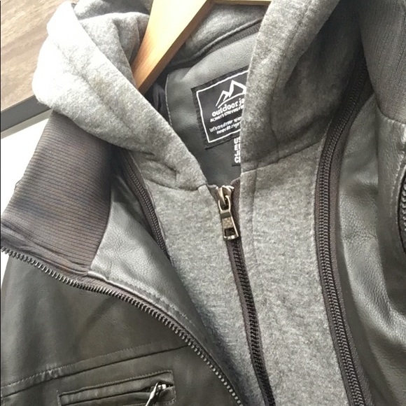 Men’s Vegan Leather Sweatshirt Lined Hooded Heavy Duty Outdoor Trucker Coat - Picture 4 of 14